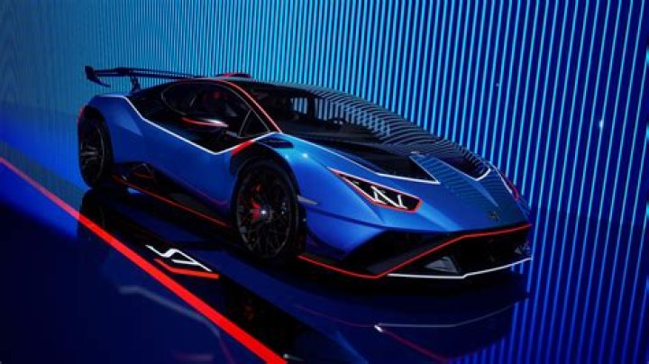 Which Lamborghini is in NFS heat?